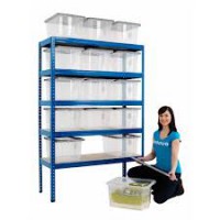 Police sa 18 plastičnih kutija